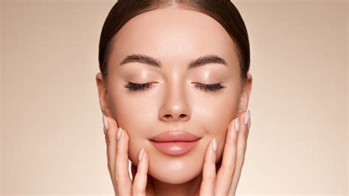 Discoveries and Insights about Lips with No Cupid's Bow
