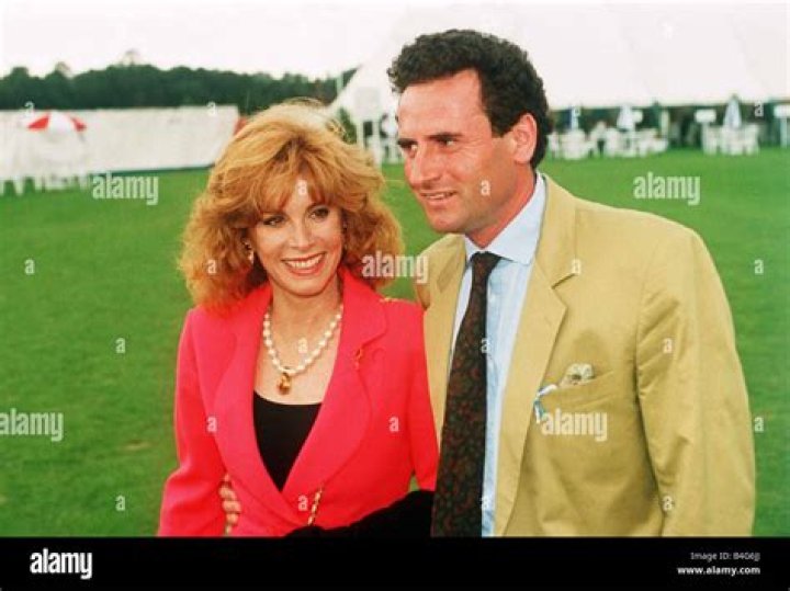 Stefanie Powers Schauspielerin mit Patrick De La Chanais bei einem