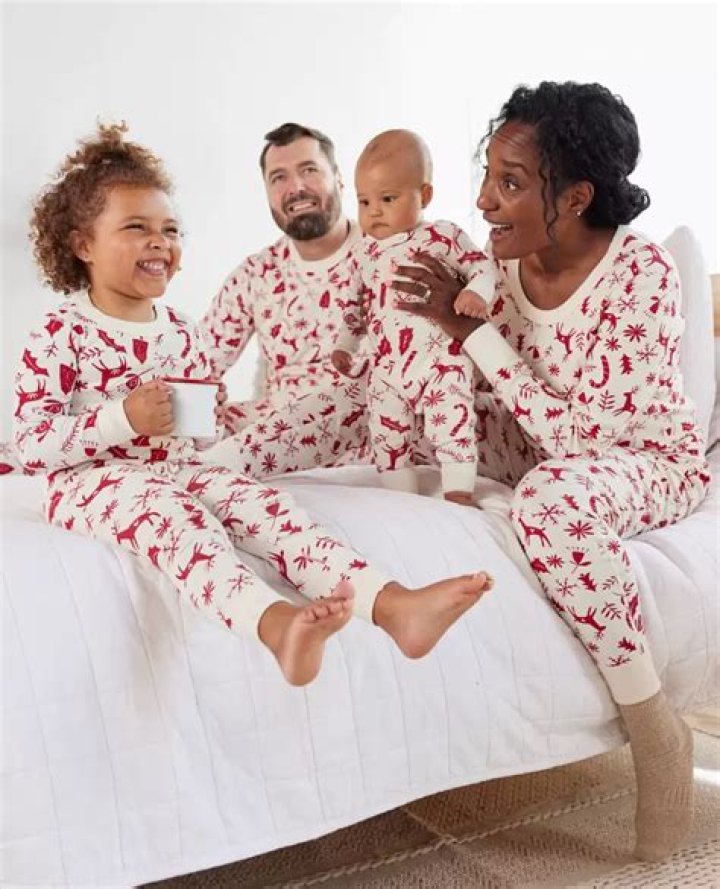 Steve Harvey's Family In Matching Pajamas